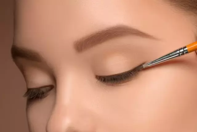 silicone in eye liner